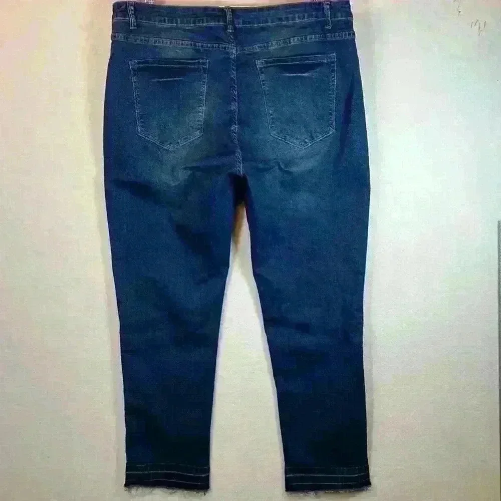 Chicsoul Jeans Blue Women’s Size 24 High Rise Straight Medium Wash - Picture 2 of 9